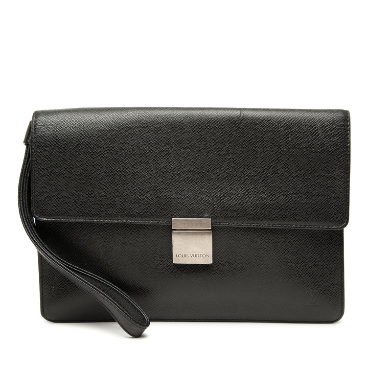 Louis Vuitton Taiga Selenga