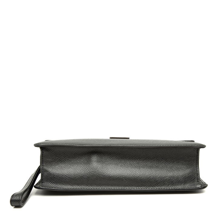 Louis Vuitton Taiga Selenga