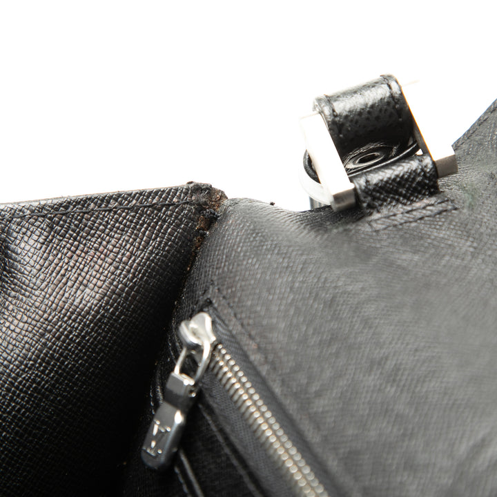 Louis Vuitton Taiga Selenga