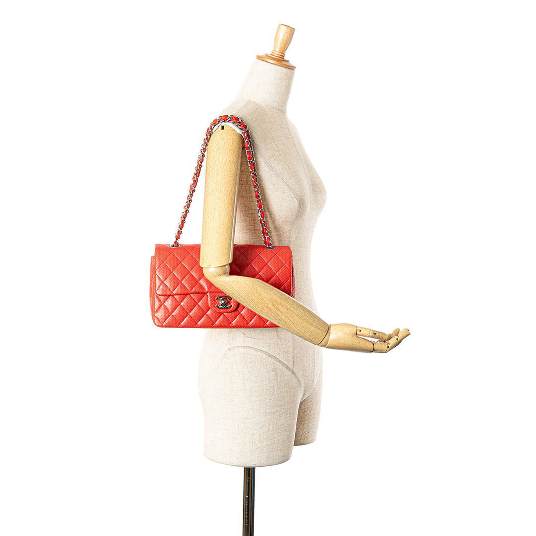 Medium Classic Perforated Lambskin Single Flap Red - Gaby Paris