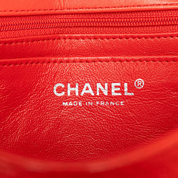 Medium Classic Perforated Lambskin Single Flap Red - Gaby Paris