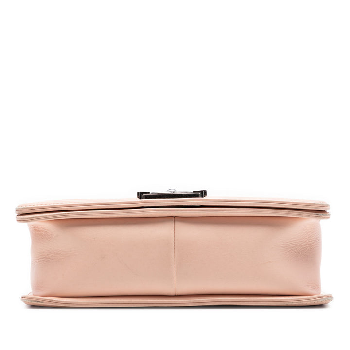 Chanel Old Medium Matelassé Cuir d’agneau Boy à rabat