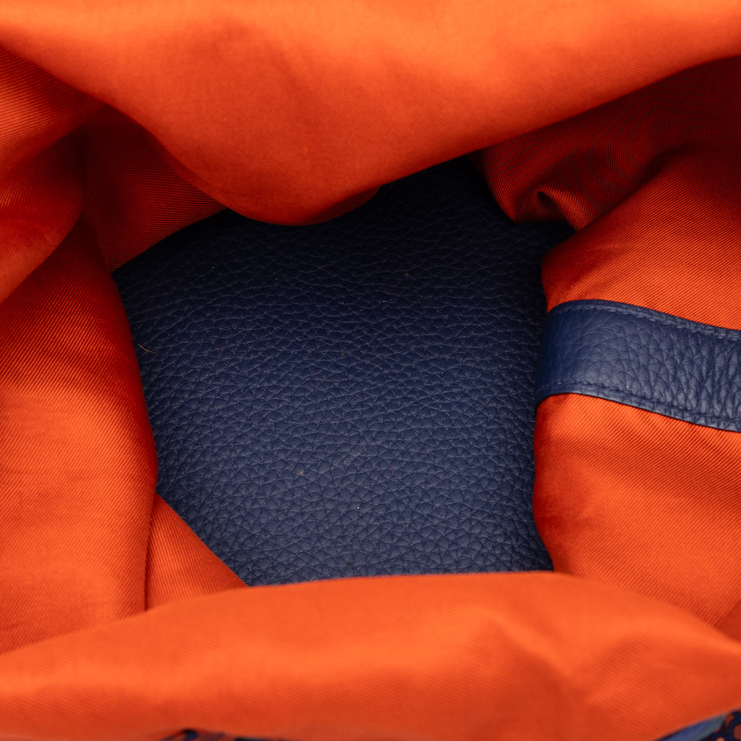 Hermès Sac à dos Carre en Cravates Cool 22 Bleu – vue 4 – GABY PARIS
