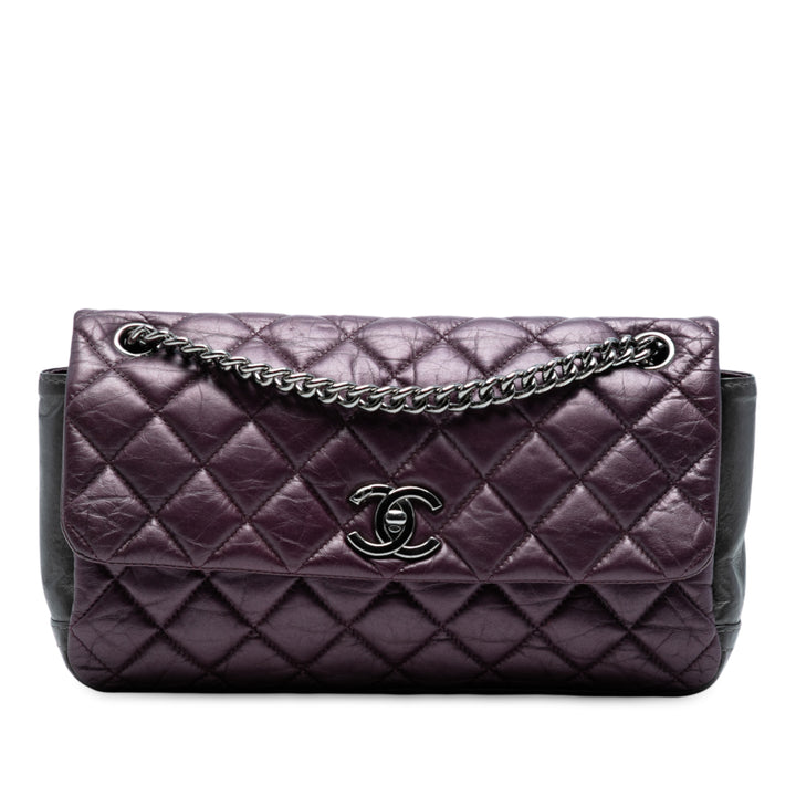 Chanel Small Bicolor Quilted Aged Cuir de veau Lady Pearly Flap Violet – GABY PARIS Authentique