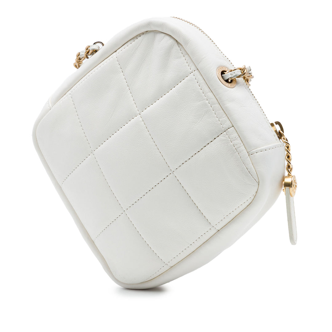 CC Matelassé Diamond Pochette avec chaîne Cuir d'agneau Blanc