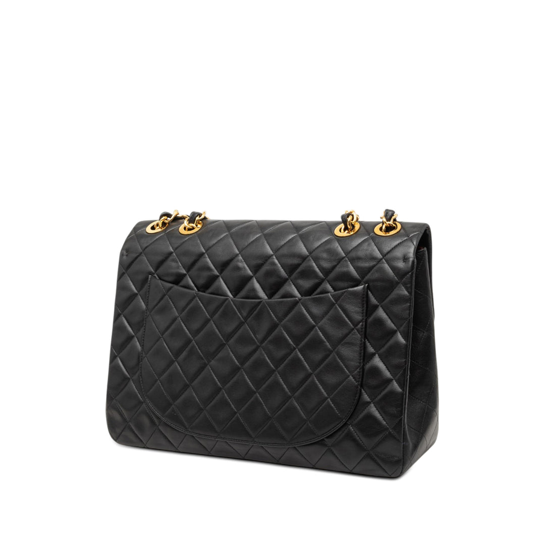 Chanel Maxi XL Classic Cuir d’agneau Simple rabat