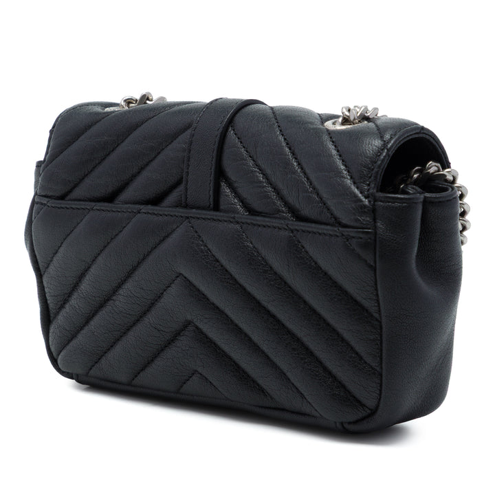 Saint Laurent Chevron Classic Punk Sac à chaîne Baby de mouton Noir – vue 2 – GABY PARIS