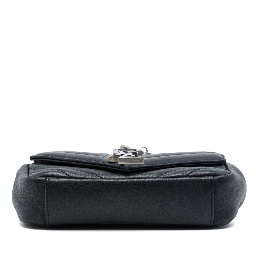 Saint Laurent Chevron Classic Punk Sac à chaîne Baby de mouton Noir – vue 3 – GABY PARIS