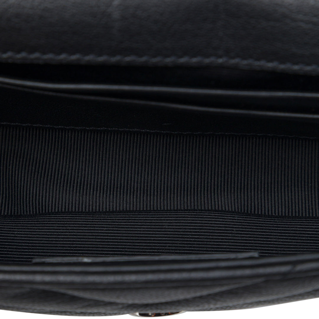 Saint Laurent Chevron Classic Punk Sac à chaîne Baby de mouton Noir – vue 4 – GABY PARIS