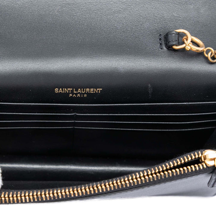Saint Laurent Smooth Cuir de veau Monogram Kate Bicolor Pompon Portefeuille On Strap