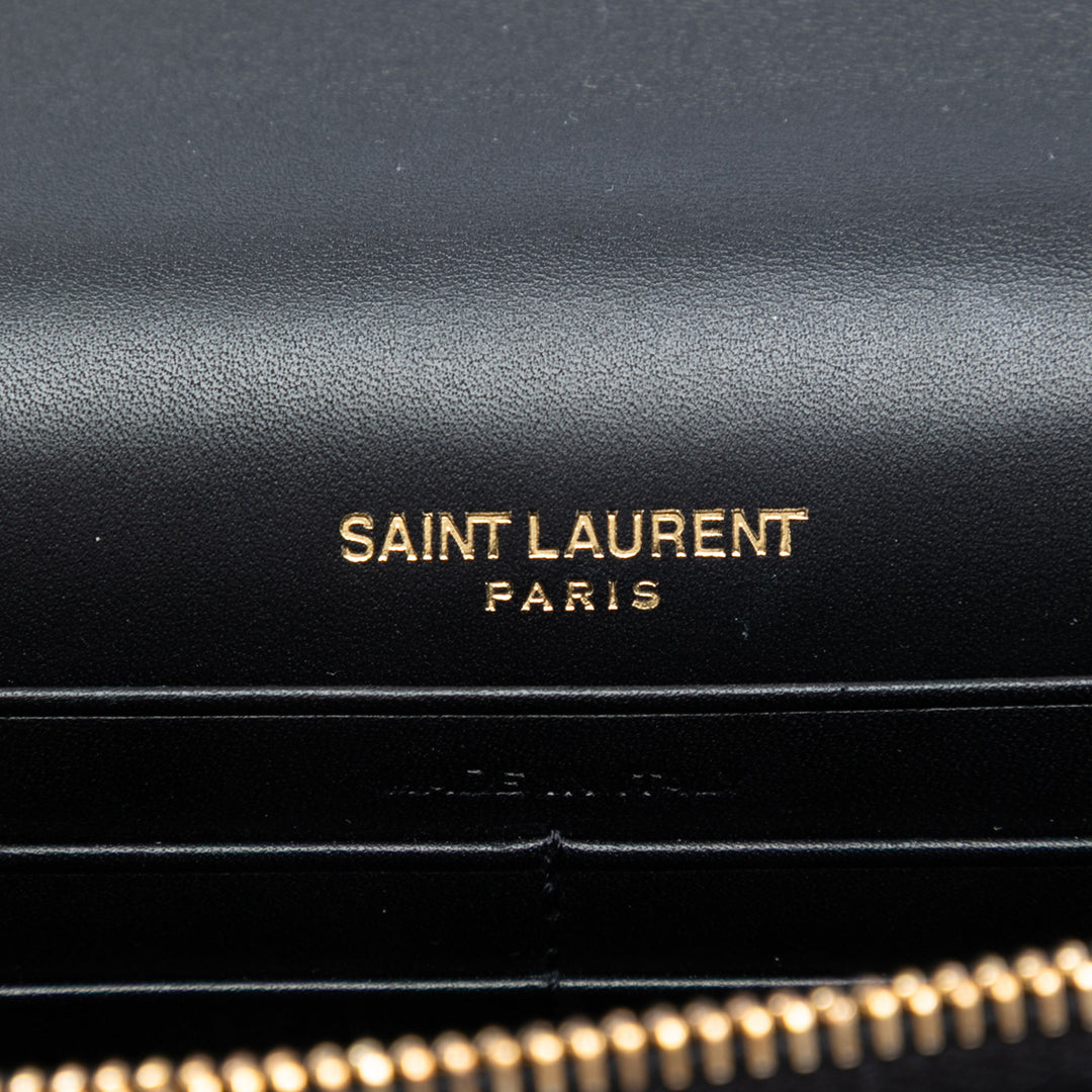 Saint Laurent Smooth Cuir de veau Monogram Kate Bicolor Pompon Portefeuille On Strap
