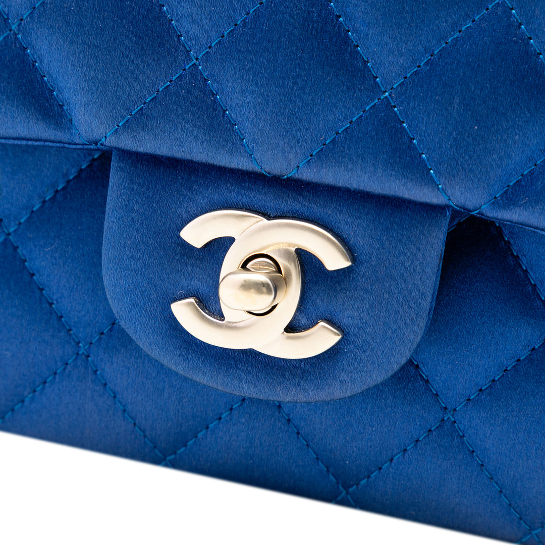 Chanel Medium Classic Satin Double rabat