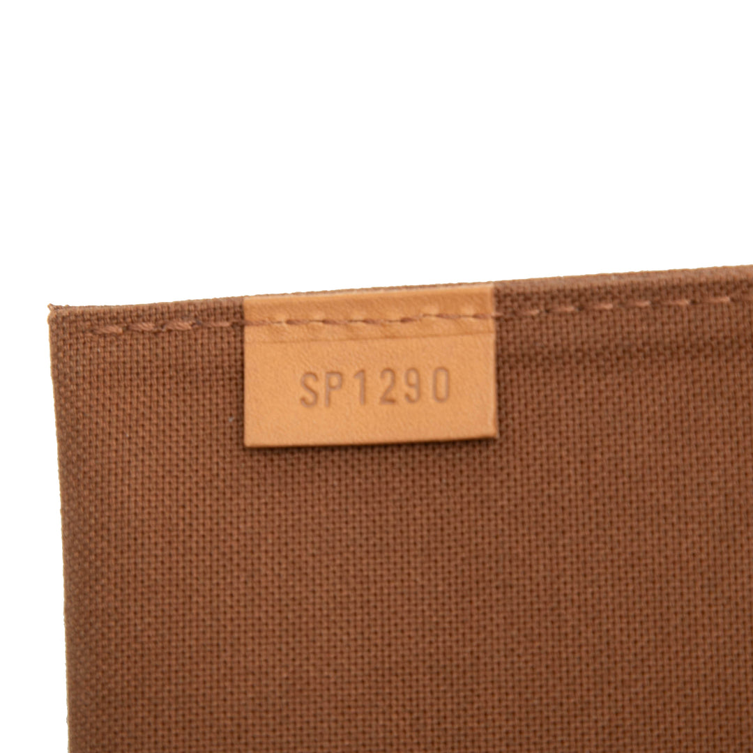 Louis Vuitton Monogram Petit Sac Plat