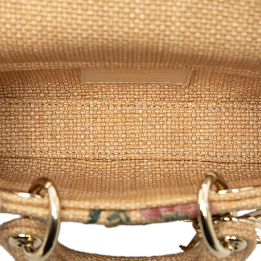 Dior Sac à main brodé Lady D Joy Micro Beige – vue 4 – GABY PARIS