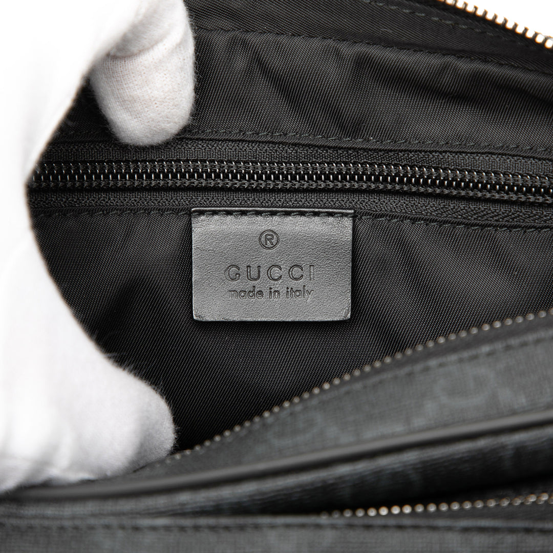 Gucci GG Supreme Pochette
