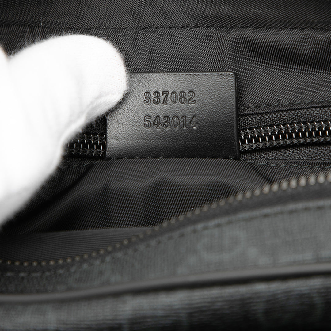 Gucci GG Supreme Pochette