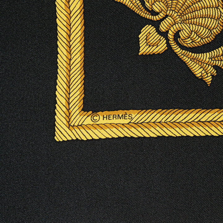 Hermès Les Armes de Paris Soie Foulard Noir – GABY PARIS Authentique