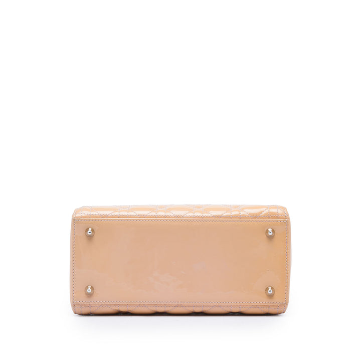 Dior Medium Cuir verni Cannage Lady Dior