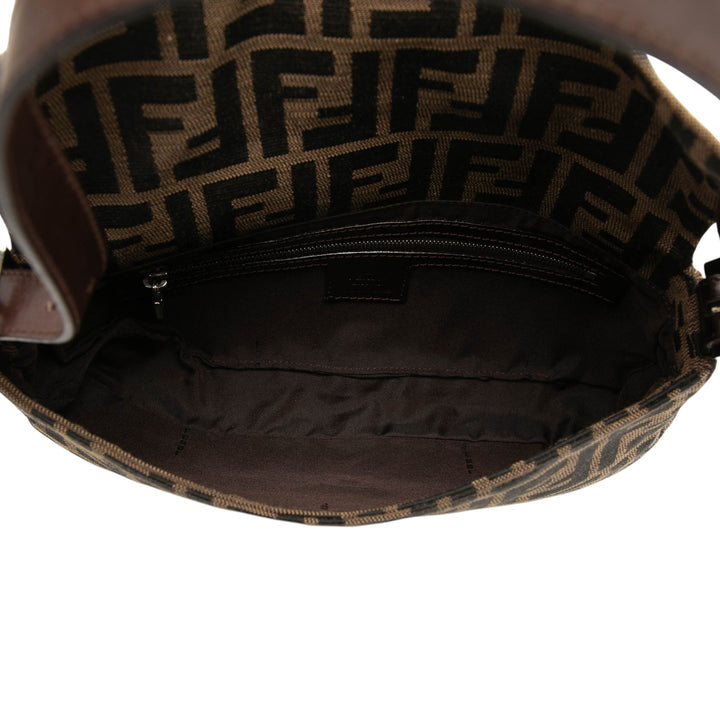 Fendi Zucca Baguette Marron – vue 4 – GABY PARIS