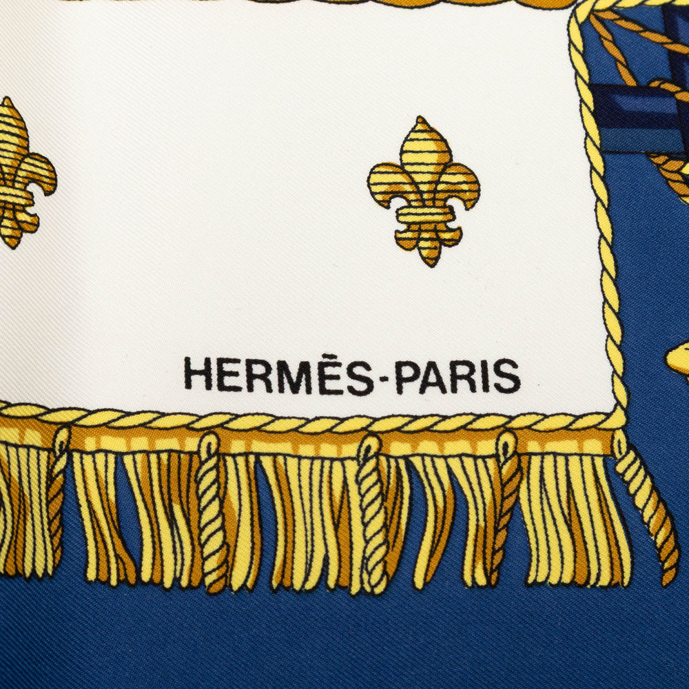 Hermès Vue du Carrosse de la Galere la Reale Soie Twilly Foulard – GABY PARIS Authentique