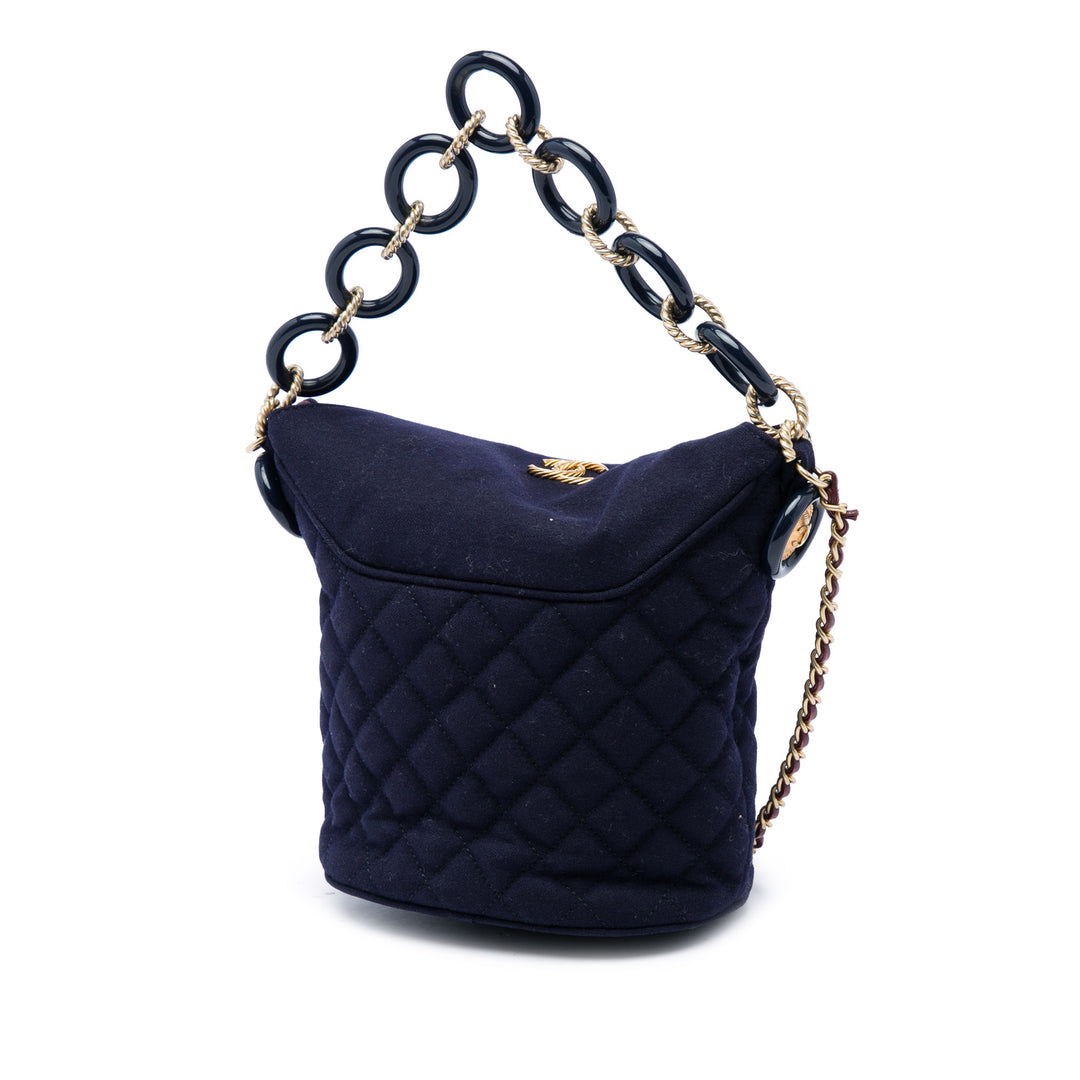 Chanel Paris Hamburg Matelassé Coco Sailor Charms Sac seau Bleu – vue 2 – GABY PARIS