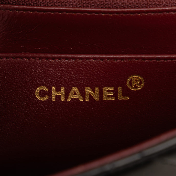 Chanel Medium Cuir d’agneau Diana à rabat