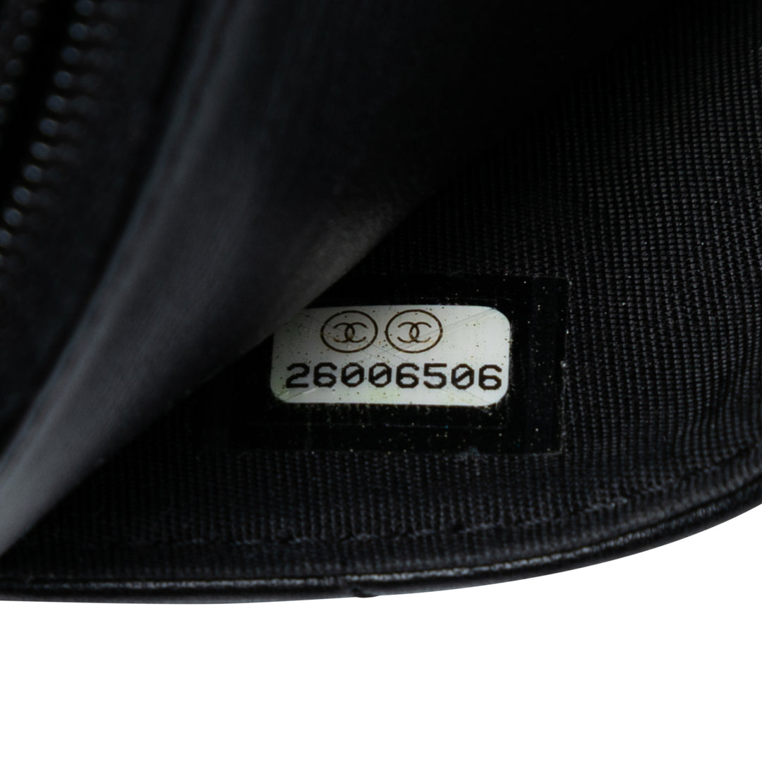 Chanel Chevron Cuir d’agneau Button Wallet On Chain