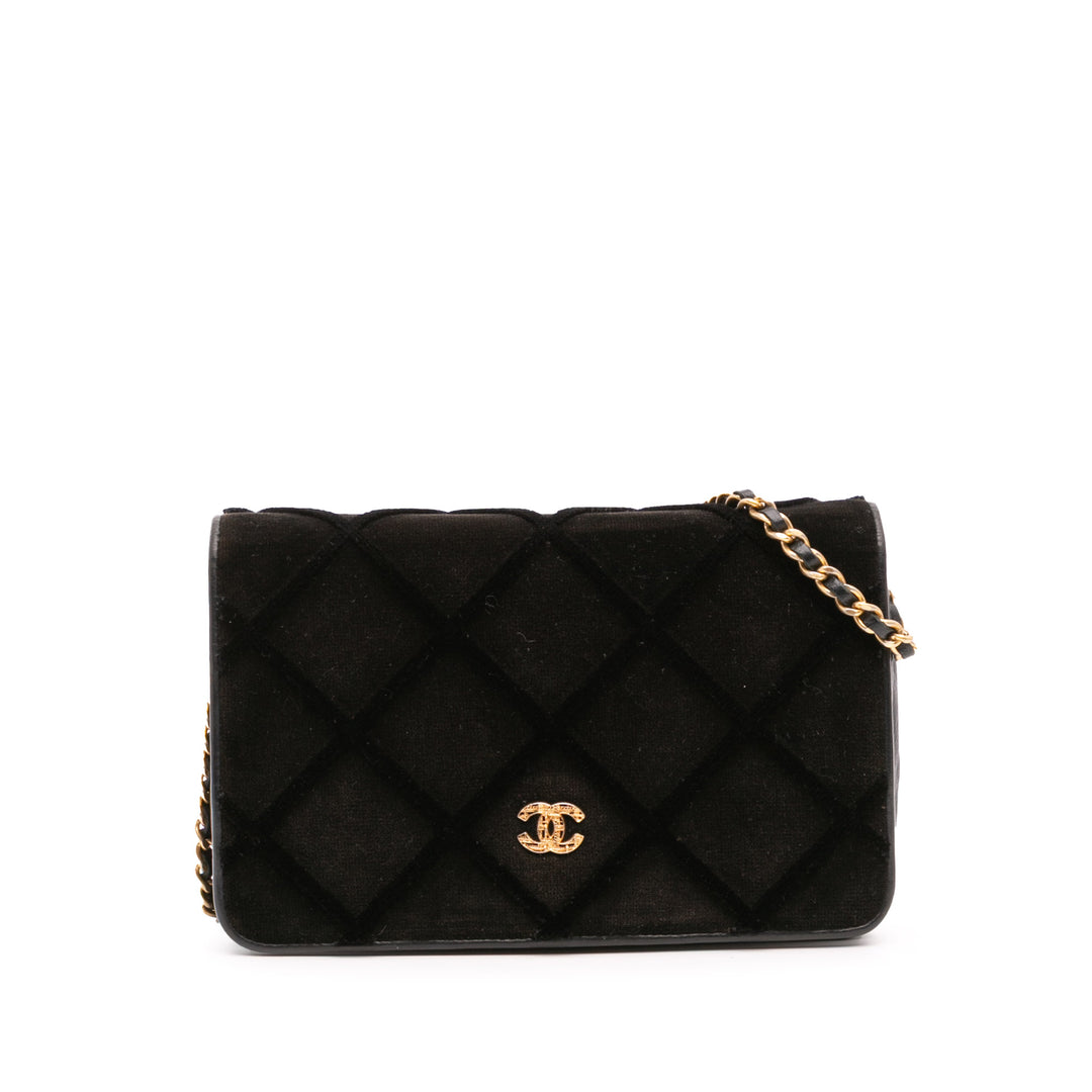 CC Quilted Velvet Wallet on Chain Black - Gaby Paris