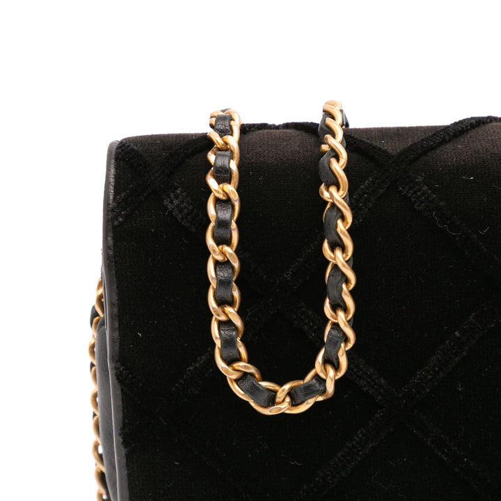 CC Quilted Velvet Wallet on Chain Black - Gaby Paris