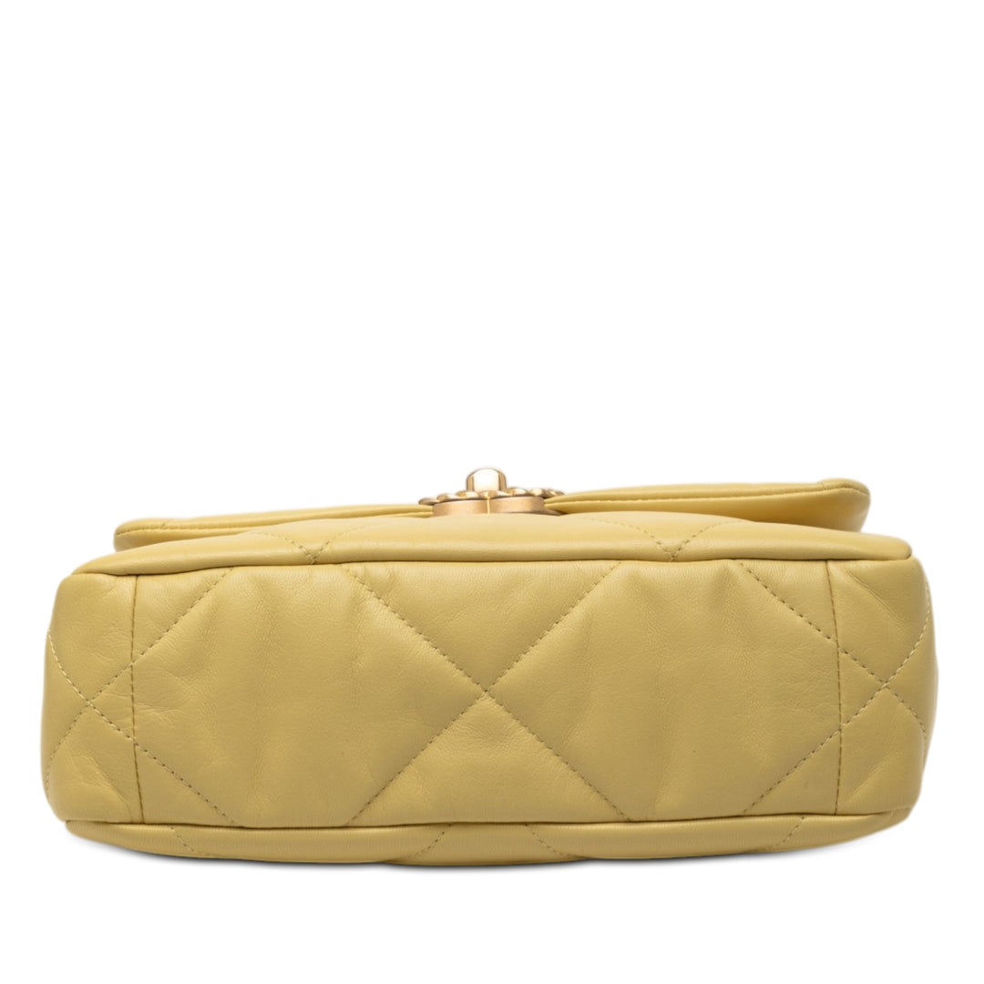 Chanel Medium Cuir d’agneau 19 à rabat