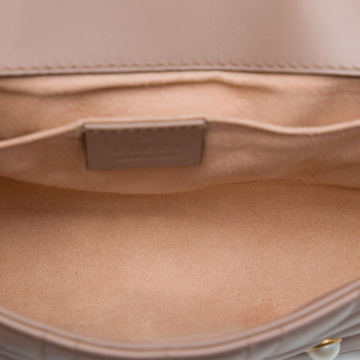 Gucci GG Marmont Perle clouté Matelasse Aria Sac Petit Cuir de veau