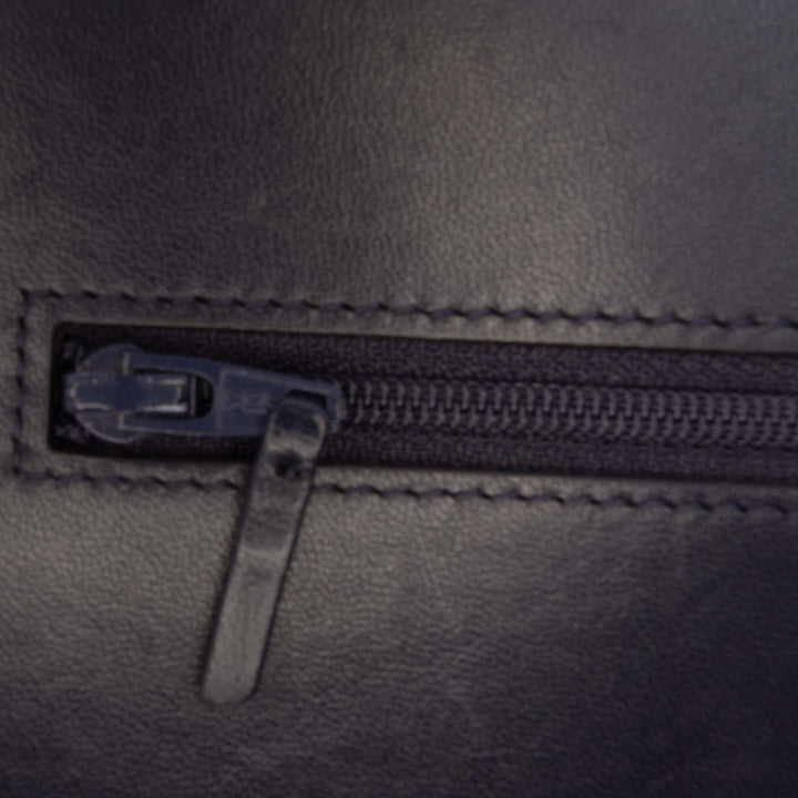 Chanel CC Matelassé Cuir d’agneau Double Stitch Pompon Wallet on Chain