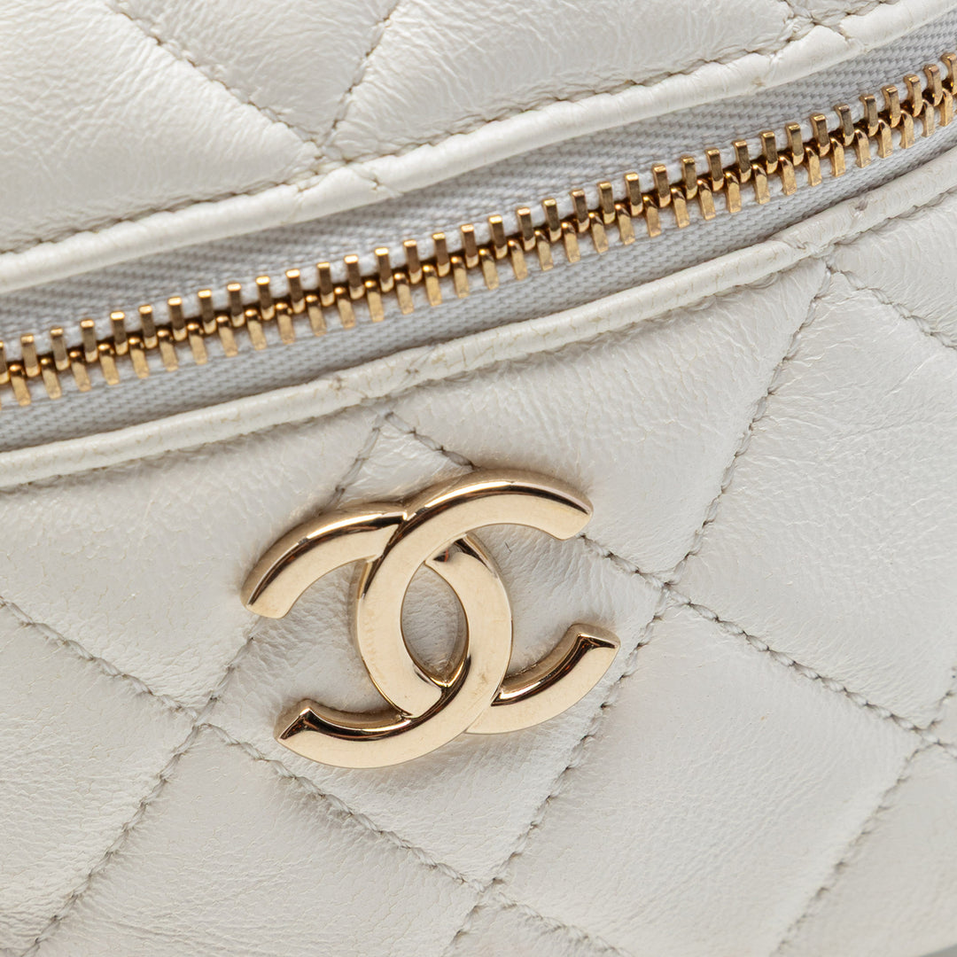Chanel CC Matelassé Cuir d’agneau Cube Zip Pochette avec chaîne