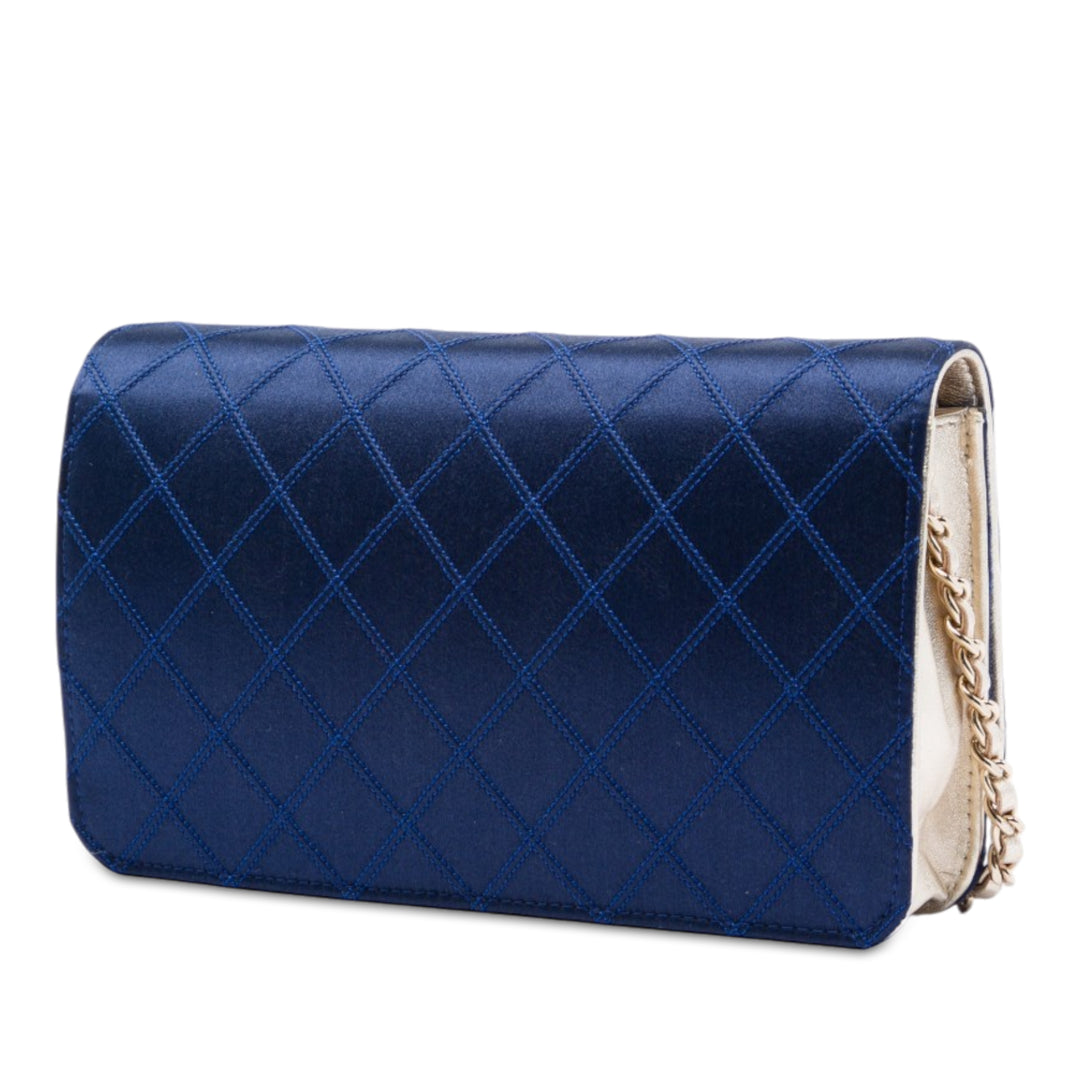 CC Diamond Stitch Wallet on Chain Bleu