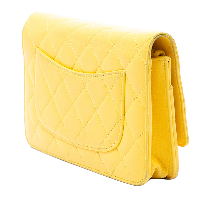 CC Matelassé Wallet on Chain Cuir d'agneau Jaune