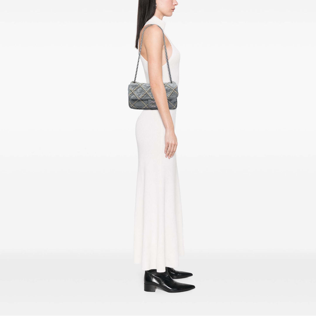 Chanel Matelassé froissé Ultra Stitch à rabat Moyen Cuir de veau