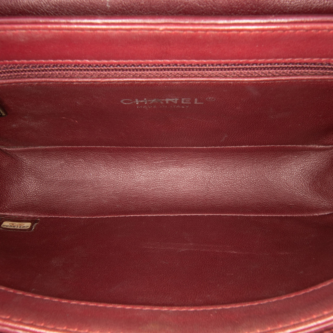Chanel CC Surpiqué Chaîne à rabat Cuir de veau