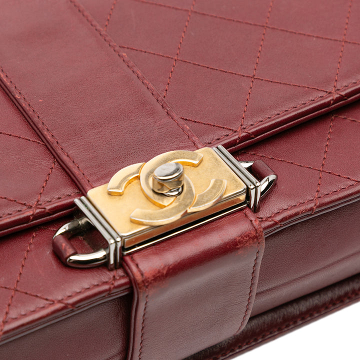 Chanel CC Surpiqué Chaîne à rabat Cuir de veau