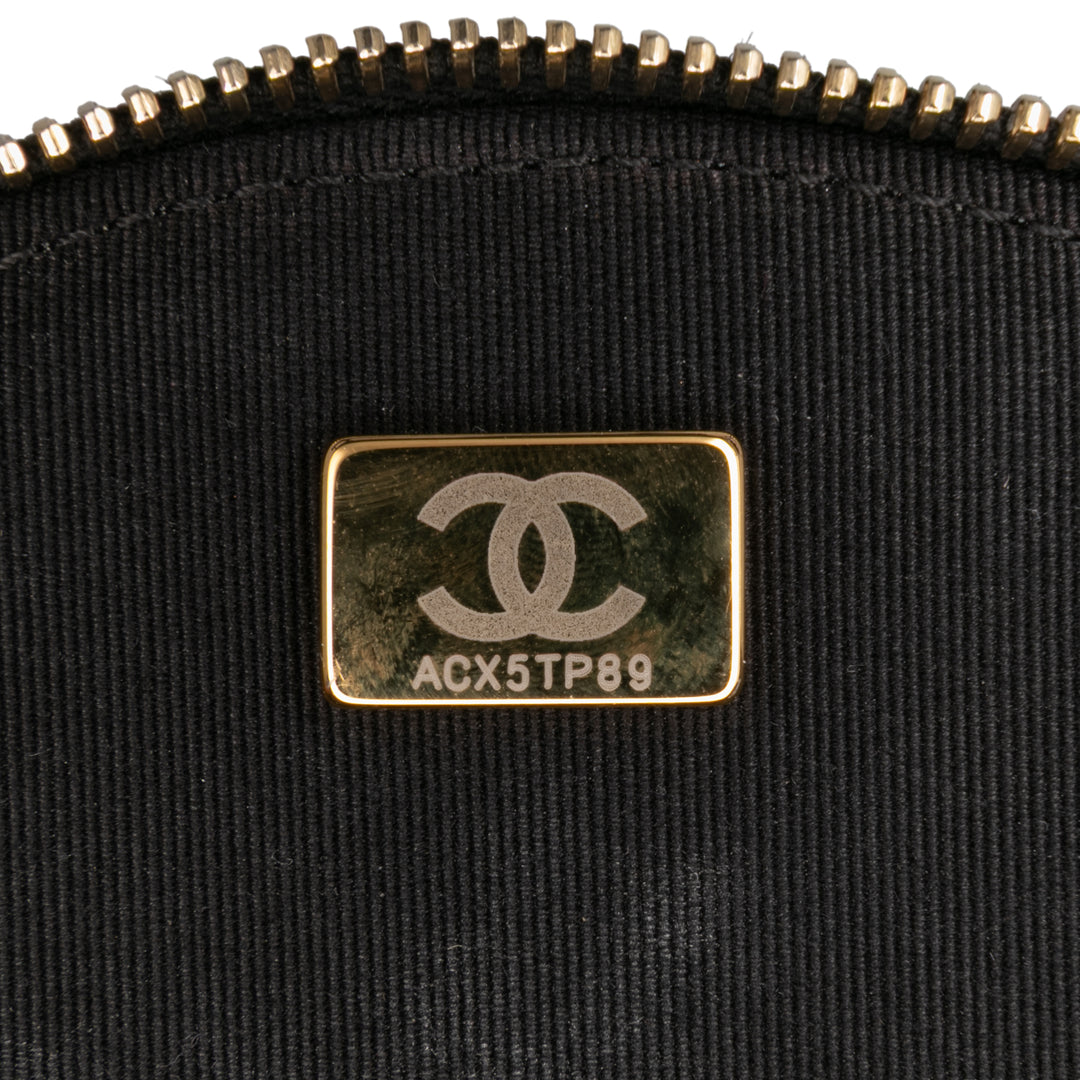 Chanel Quilted Cuir d’agneau Oval Logo Chain Top Handle Round Pochette on Chain Noir – GABY PARIS Authentique