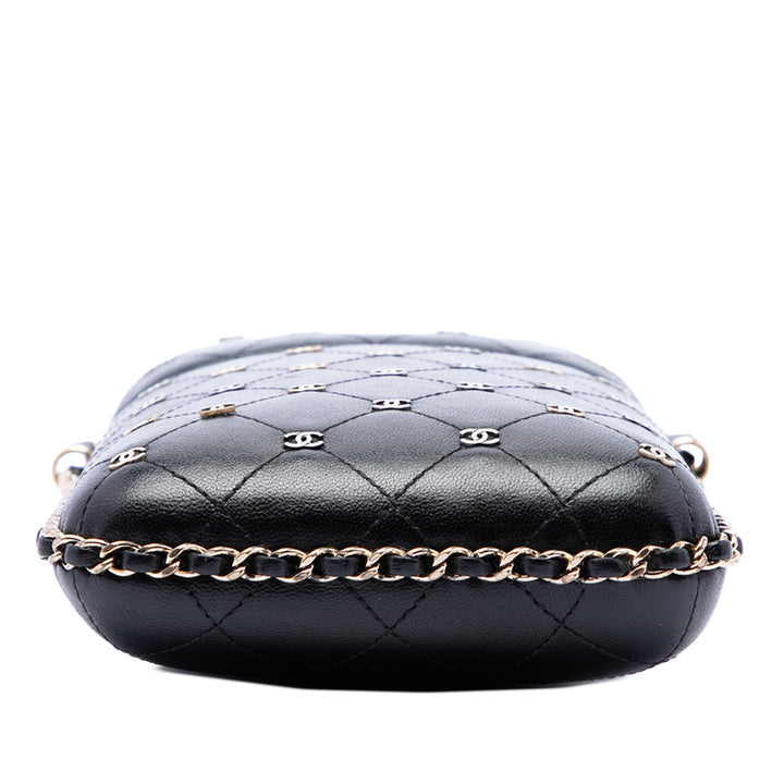 CC Matelassé et clouté Sac rond à chaîne Étui téléphone Cuir d'agneau Noir