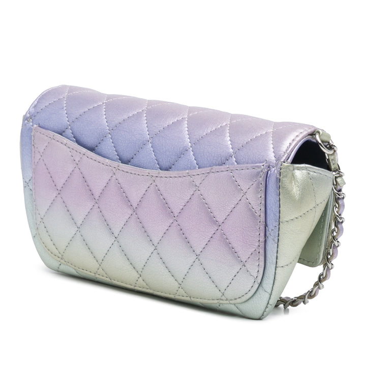 Chanel Gradient Métallisé Quilted Cuir de veau Glasses Étui With Chain Argenté