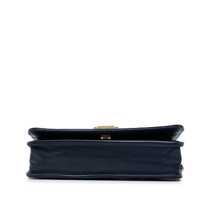Matelassé Boy Wallet on Chain Cuir d'agneau Bleu
