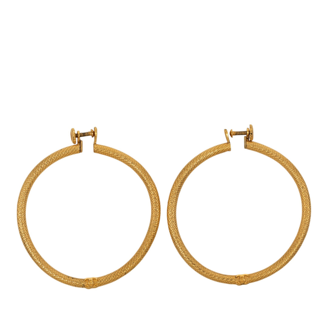 Chanel CC plaqué Textured Hoop Screw Back Boucles d'oreilles