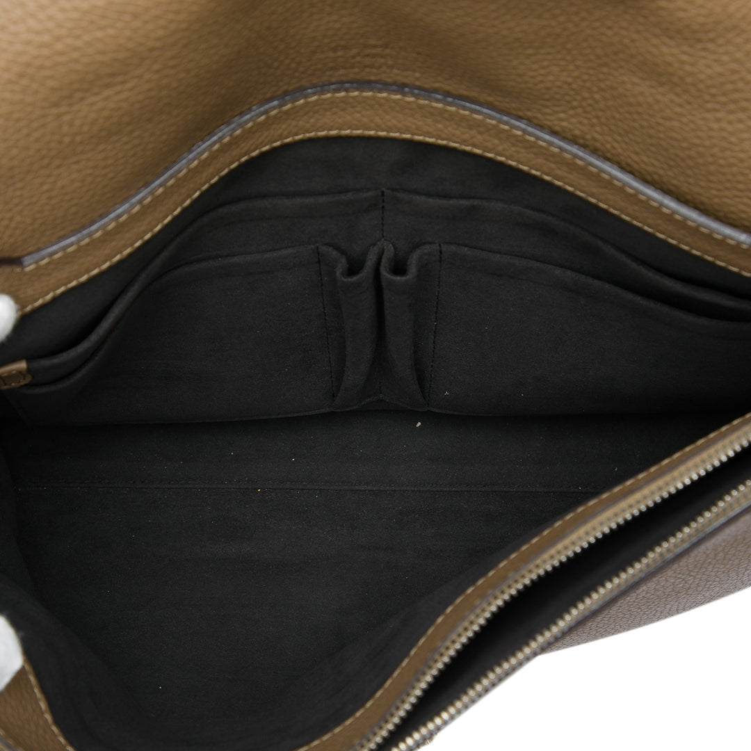 Louis Vuitton Serviette Dorian Porte-documents taurillon Marron – vue 4 – GABY PARIS