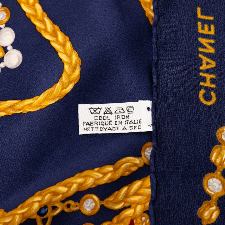 Chanel Gripoix Soie Foulard Bleu – GABY PARIS Authentique