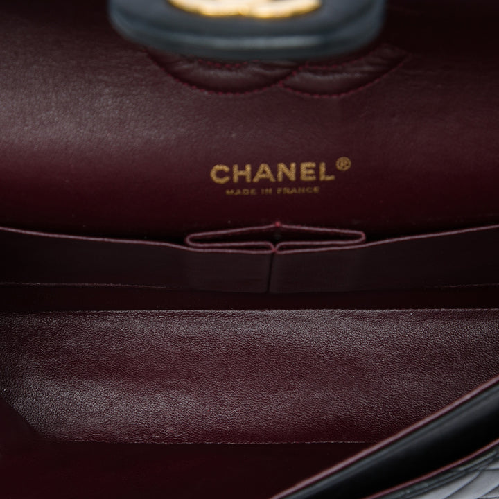 Chanel Classic Double rabat Moyen Cuir d'agneau Noir – vue 4 – GABY PARIS