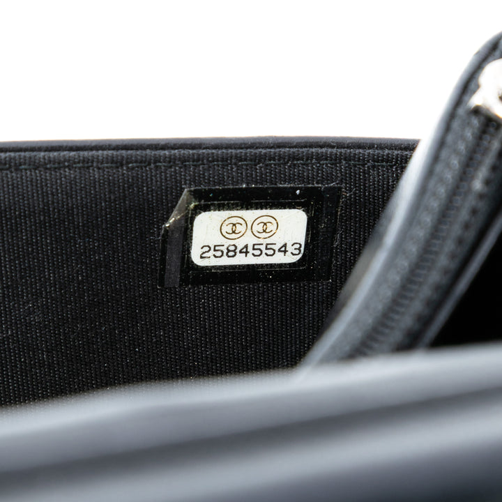 Chanel CC embossé Cuir d’agneau Diamond Wallet on Chain