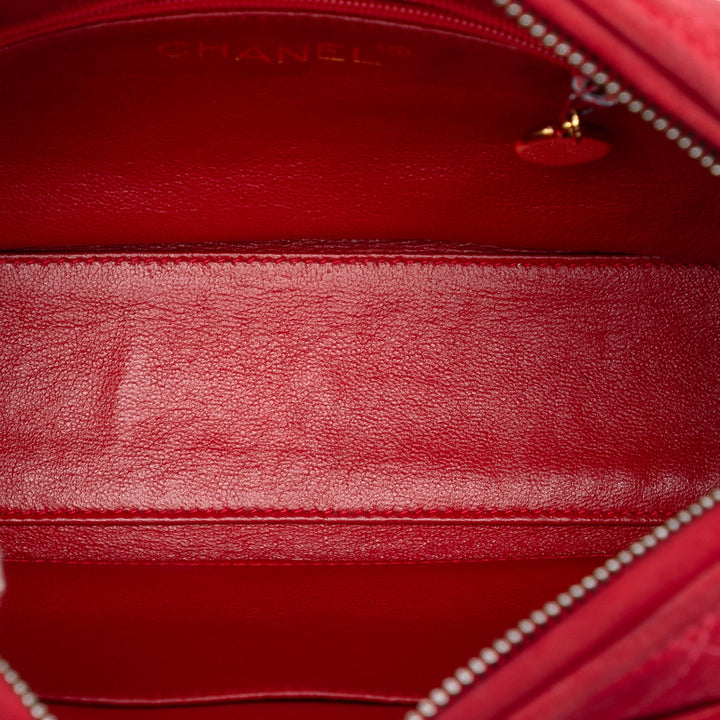 Chanel CC Matelassé Daim Pompon Diamond Sac caméra