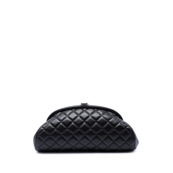 Chanel Matelassé Armature Pochette Cuir d'agneau Noir – vue principale – GABY PARIS