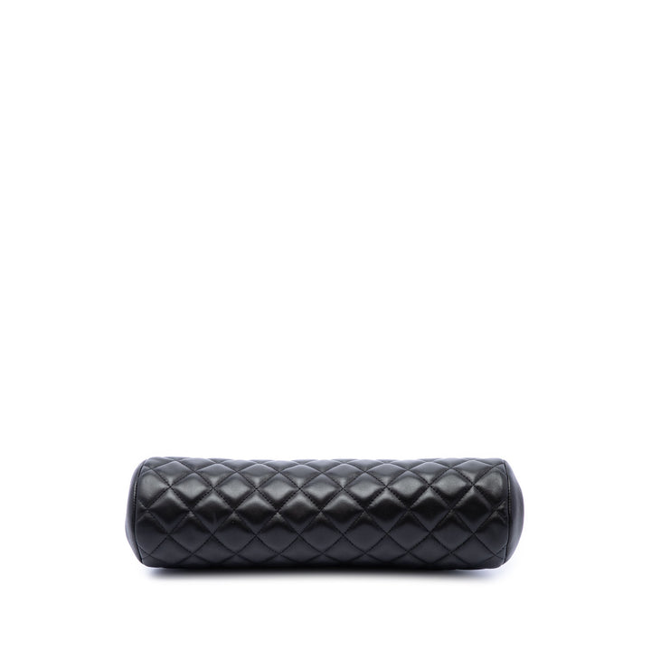 Chanel Matelassé Armature Pochette Cuir d'agneau Noir – vue 3 – GABY PARIS